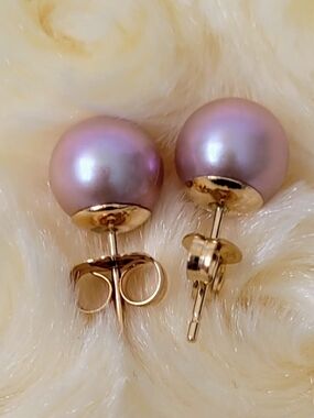 10k Yellow Gold Lavender Pearl Stud Post Earrings 7.2mm
